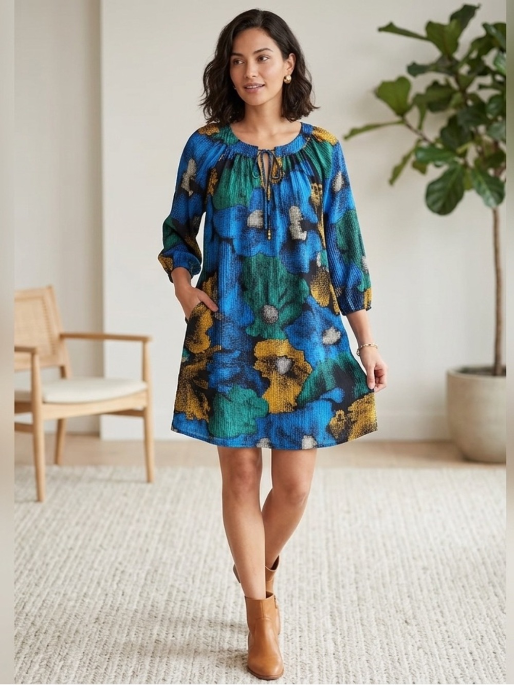 Alice & Trixie 100% Silk Floral Dress size S Romantic long sleeves